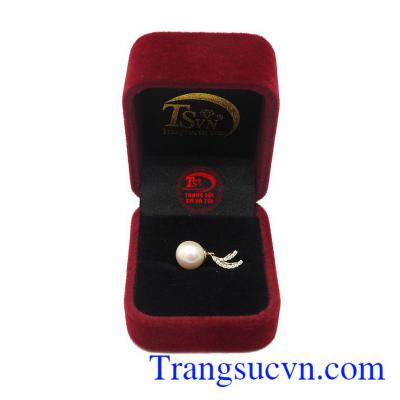 Mặt Dây Ngọc Trai Thuần Khiết là món đồ trang sức không thể thiếu của phải đẹp