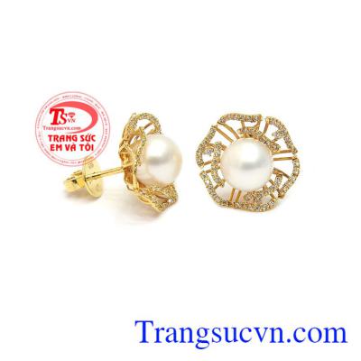 Hoa Tai Ngọc Trai San Hô kiểu dáng sang trọng, tinh tế