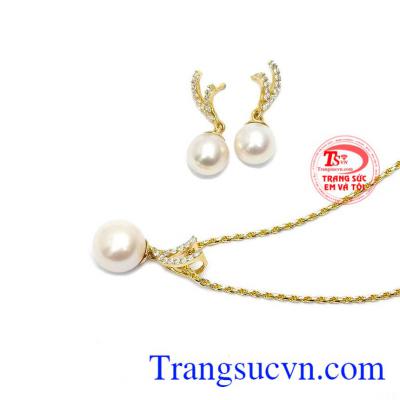 Bộ Trang Sức Ngọc Trai Đẹp là món quà ý nghĩa dành tặng bản thân và những người thân yêu