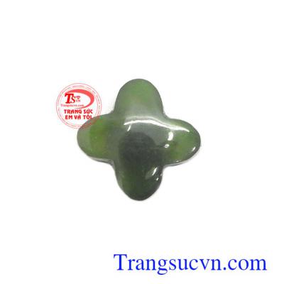 Mặt cỏ bốn lá nephrite hạnh phúc