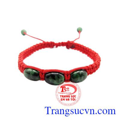 Dây tết Jadeite may mắn, trong phong thủy, lu thống còn mang hình tượng của chiếc lu, điều hòa và cân bằng năng lượng xung quanh con người.