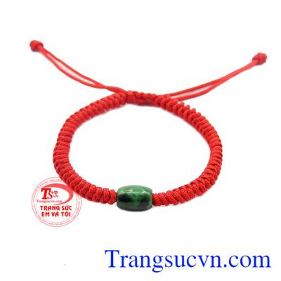 Ngọc cẩm thạch mang nguồn năng lượng tốt, mang lại nhiều may mắn, sức khỏe cho người đeo