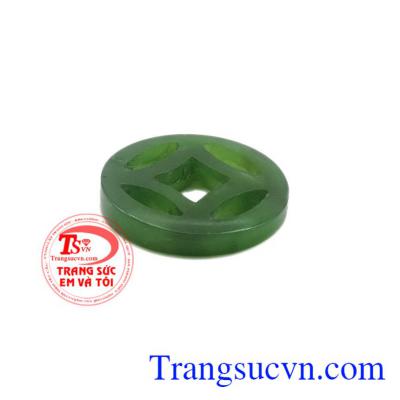 Đá Nephrite biểu tượng cho lòng dũng cảm, và sự khiêm tốn.