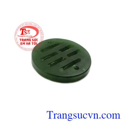 Ngọc Nephrite có tác dụng tốt trong phong thủy và sức khỏe.