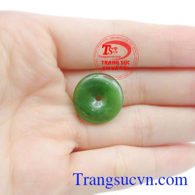 Mặt đồng xu Nephrite chất lượng.