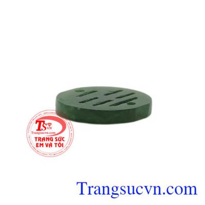Mặt chữ hỷ Nephrite phù hợp đem tặng cho người thân, bạn bè.