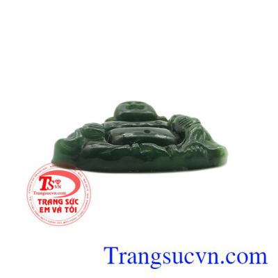 Mặt Phật Di Lặc Nephrite có thể làm mặt dây chuyền, phù hợp đem tặng cho người thân, bạn bè.