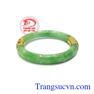 Cẩm thạch từ lâu đã là món trang sức đắt giá và chỉ những người quyền quý bậc nhất mới có khả năng sở hữu chúng