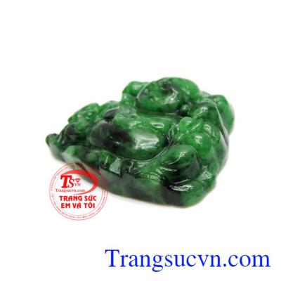 Ngọc cẩm thạch phù hợp với tất cả các mệnh