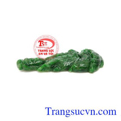 Ngọc cẩm thạch phù hợp với tất cả các mệnh