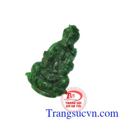 Ngọc cẩm thạch là tinh túy, quý báu của đất trời, người dân ta từ xưa đến nay rất ưa chuộng ngọc