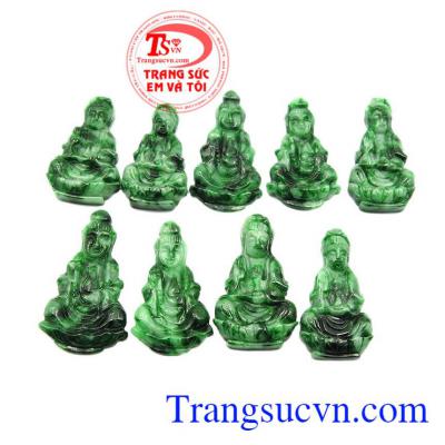 Mặt Phật Quan Âm cẩm thạch bình an được chế tác từ đá cẩm thạch thiên nhiên.
