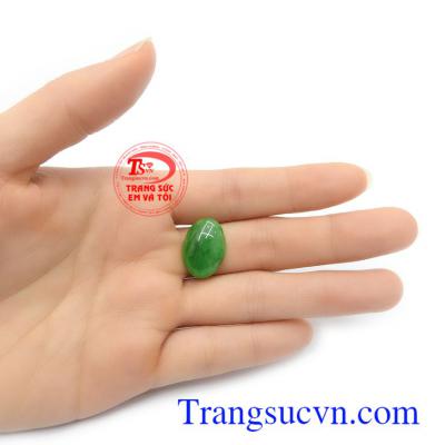 Mặt ngọc Jadeite là món quà ý nghĩa dành tặng người yêu thương