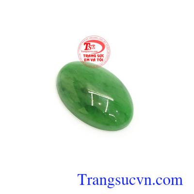 Mặt ngọc Jadeite may mắn vừa là món đồ trang sức sang trọng quý phái vừa có ý nghĩa phong thủy có khả năng giải trừ tà khí