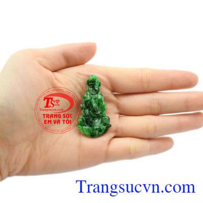 Mặt Phật Quan Âm cẩm thạch có thể làm quà tặng cho người thân, bạn bè.