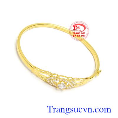 Vòng tay vàng 10k phong cách rất được phái đẹp ưa chuộng, mang lại sự dịu dàng, quý phái, sang trọng và đẳng cấp