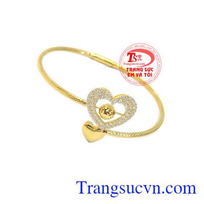 Lắc trái tim thể hiện nét dịu dàng, nữ tính,
