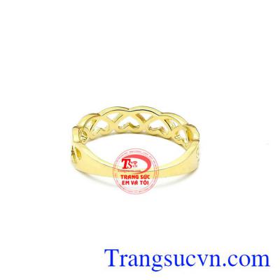Vì trao trái tim cho nhau đồng nghĩa là sự dâng hiến một tình yêu trọn vẹn