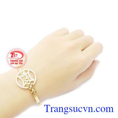 Vòng tay vàng 10k sành điệu chất lượng.