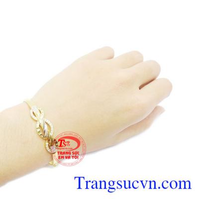 Vòng tay quý phái vàng 10k chất lượng.