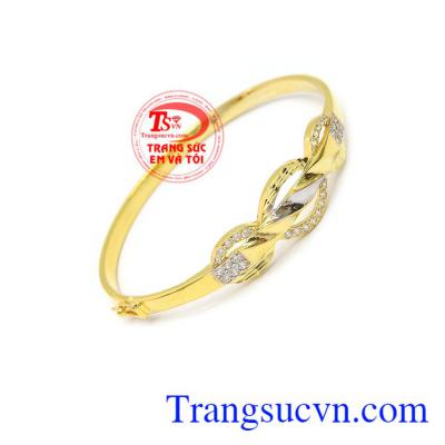 Trang sức Em và Tôi nhận đặt hàng thiết kế theo sở thích của mỗi người.