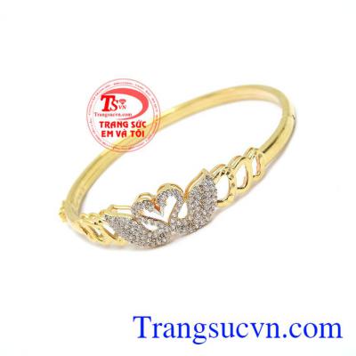 Sản phẩm toát lên vẻ dịu dàng, dễ thương cho người sở hữu,