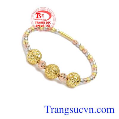 làm tôn lên vẻ đẹp của các quý cô hiện đại.