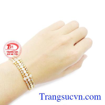Trang sức Em và Tôi giao hàng trên toàn quốc.