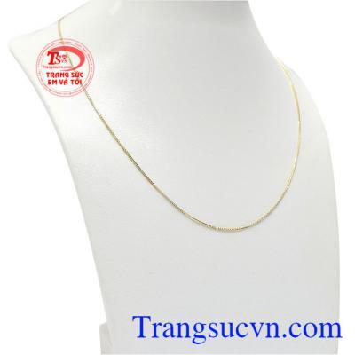 Sản phẩm được chế tác tinh xảo từ vàng 10k đảm bảo chất lượng của Italy