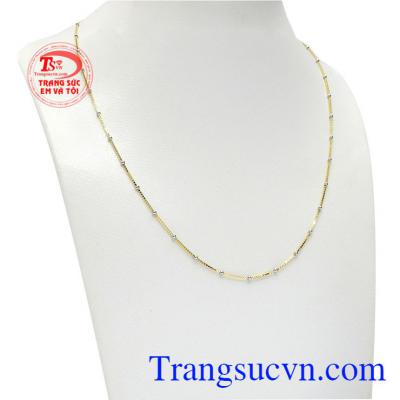 Với thiết kế dây mảnh kết hợp với bi hạt nhỏ vừa nữ tính vừa có nét cá tính