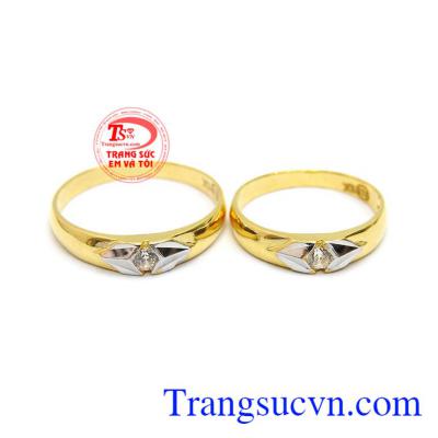 Trang sức Em và Tôi nhận đặt hàng thiết kế theo sở thích của khách hàng.