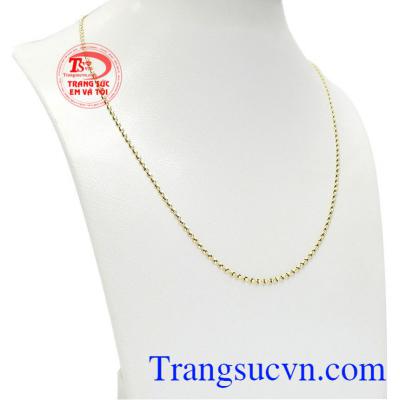 Thiết kế đơn giản bắt mắt là sản phẩm được nhiều khách hàng của Trang sức Em và Tôi yêu thích và tin dùng