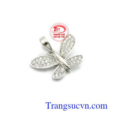 Mặt dây Korea 10k cá tính phù hợp với nhiều loại dây chuyền và phong cách thời trang, mang lại nét cá tính, sang trọng và tinh tế cho người đeo