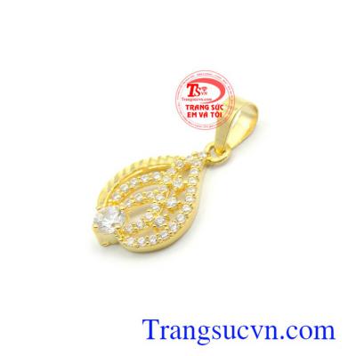 Mặt dây chuyền vàng 10k xinh xắn mang lại cá tính riêng trong từng chi tiết sản phẩm