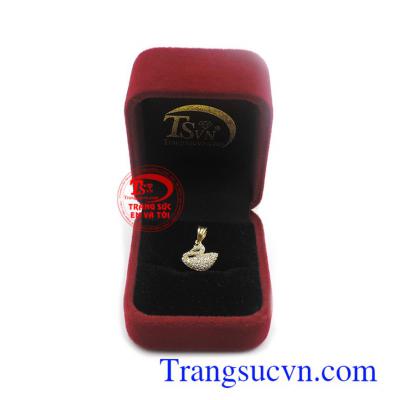 Mặt dây chuyền vàng 10k sang trọng, thời trang, là dòng sản phẩm rất được phái đẹp ưa chuộng