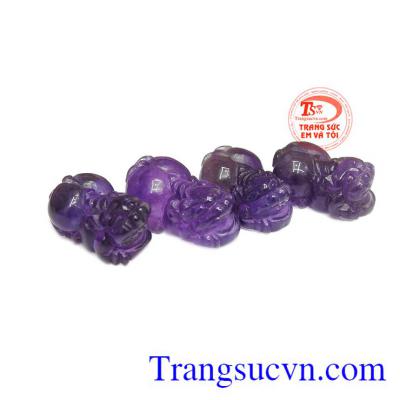 Thạch anh tím dùng cho người mệnh hỏa và thổ.