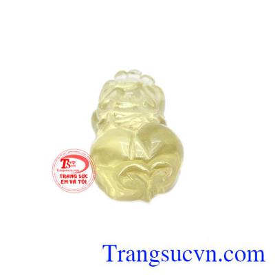 Tỳ hưu thạch anh vàng hợp phong thủy đem đến cho người dùng sự may mắn, bình an và thịnh vượng.