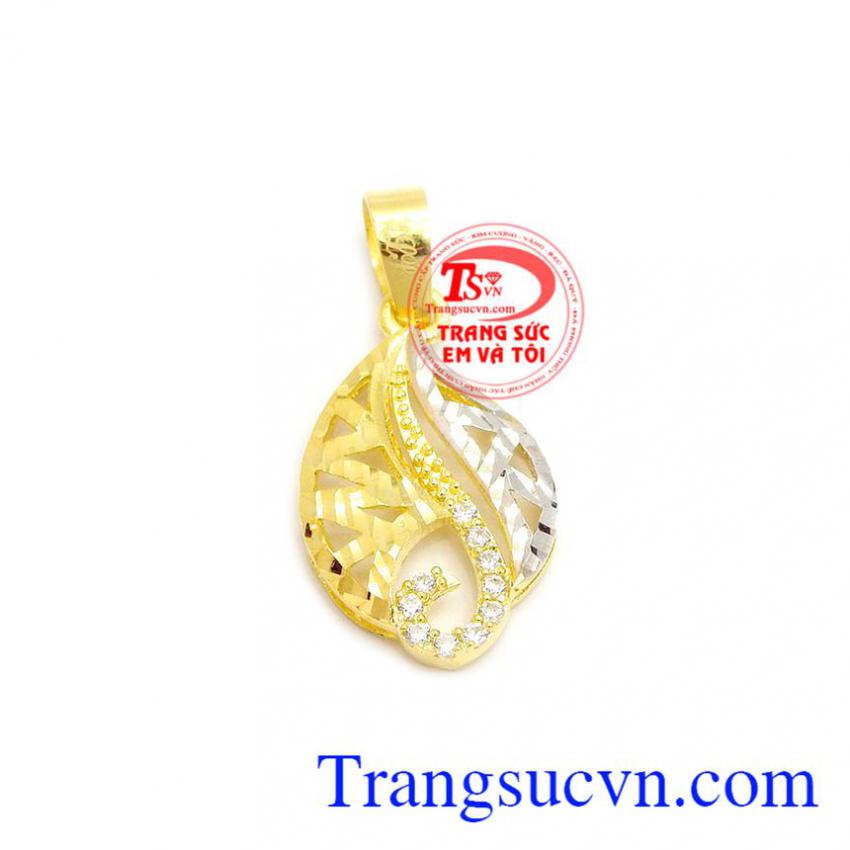 Mặt dây nữ kiêu sa