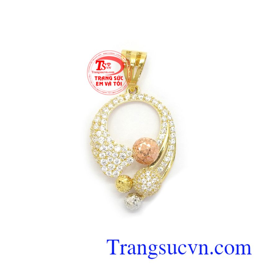 Mặt dây chuyển nữ vàng tinh tế là sản phẩm dành tặng phái đẹp với kiểu dáng thanh lịch, tinh tế