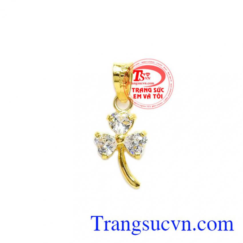 Mặt dây nữ may mắn