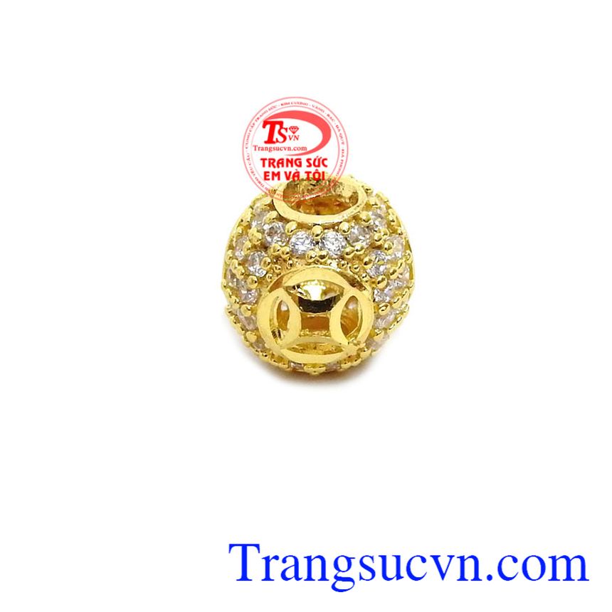 Charm kim tiền vàng 10k là sản phẩm dễ dàng kết hợp với dây chuyền vàng