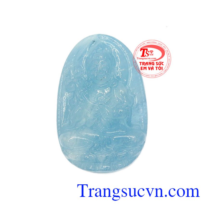 Mặt Aquamairne Phật bản mệnh tuổi Ngọ là sản phẩm được chế tác từ đá Aquamarine thiên nhiên.