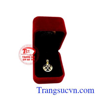 Trang sức Em và Tôi chuyên cung cấp các mẫu hợp thời trang, mẫu mã đa dạng