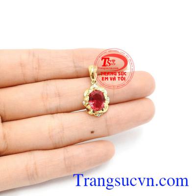 Mặt dây nữ hoàn mỹ thích hợp với mọi loại dây chuyền tùy thuộc vào sở thích mỗi người mà lựa chọn sản phẩm phù hợp