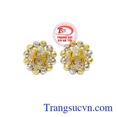 Hoa tai chữ H vàng 10k là sản phẩm được chế tác theo công nghệ của Italy chất lượng cao, với đường nét tinh xảo, sắc nét
