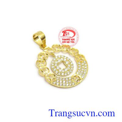 Mặt Dây Vàng Kim Tiền đẹp được thiết kế tỉ mỉ, tinh xảo và được gắn đá lấp lánh
