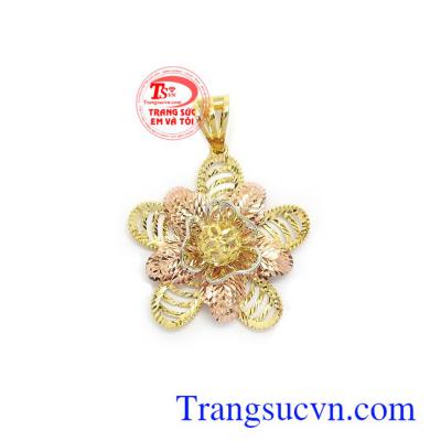 Mặt dây nữ cao cấp là sản phẩm được chế tác tinh xảo với công nghệ 3D mới đặc sặc