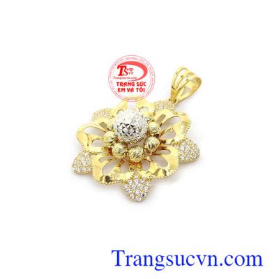 Mặt dây chuyền 10k chế tác công nghệ Italy là sản phẩm rất được phái đẹp ưa chuộng