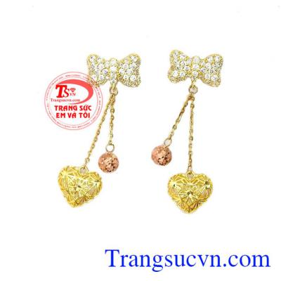 Hoa tai vàng xinh xắn