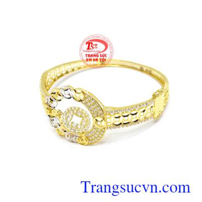 Vòng tay kim tiền đẹp chế tác theo công nghệ cao cấp Italy phù hợp phong cách thời trang, sang trọng và đẳng cấp